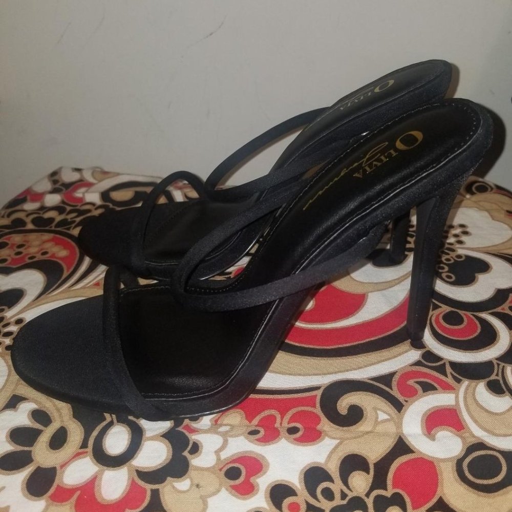 Olivia Heels size 10   **New Black**